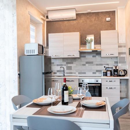 Appartamento Rayan Alba  Exteriör bild